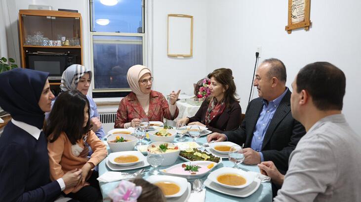 Emine Erdoğan ve Bakan Çavuşoğlu, New York'ta iftar yaptı