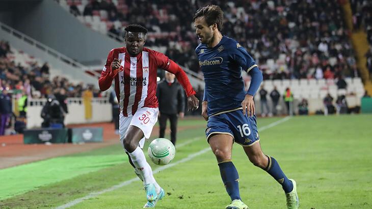 Sivasspor, Konferans Ligi'ne veda etti! 5 gol ve 1 kırmızı kart