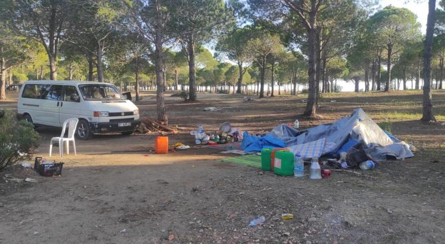 2 yaşındaki çocuğun çalıştırdığı araç çadıra girdi
