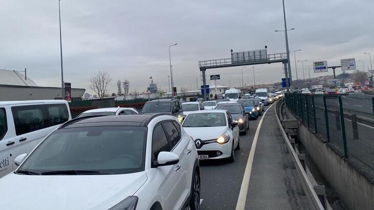 Avrasya Tüneli kaza nedeniyle araç geçişine kapatıldı