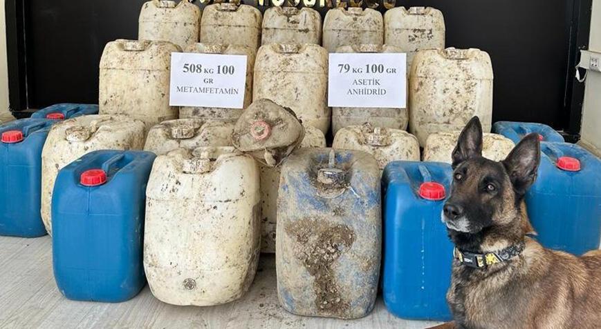 Bakan Soylu: Hakkari'de 508 kilo metamfetamin ele geçirildi