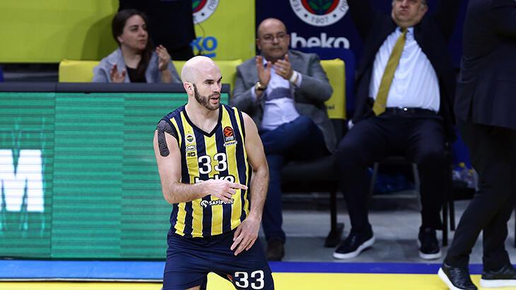 Fenerbahçe Beko - Anadolu Efes maçından kareler