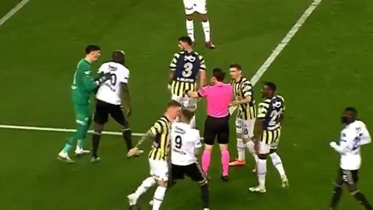 Fenerbahçe - Beşiktaş derbisinde ortalık karıştı! Vincent Aboubakar, Serdar Aziz ve Samet Akaydın...