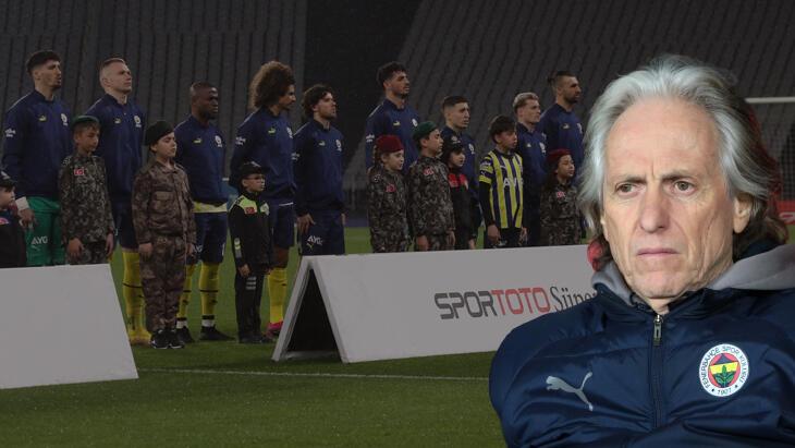 Fenerbahçe'de Jorge Jesus, 6 oyuncuyu beğenmedi: Bir varlar bir yoklar