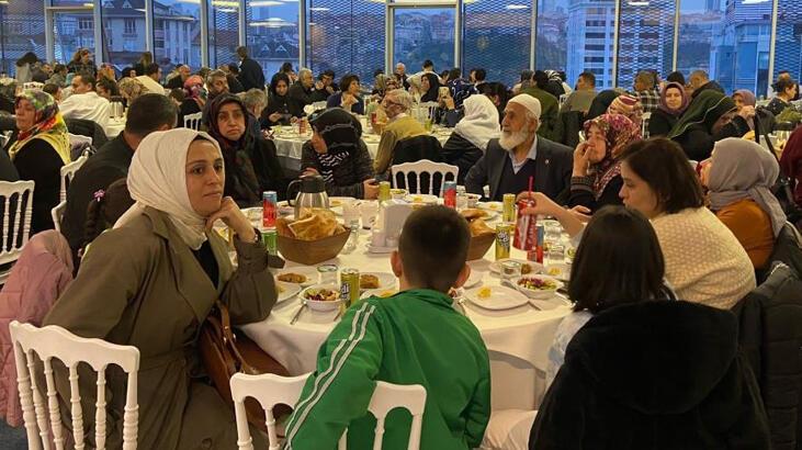MHP, İstanbul’da depremzedeler için iftar programı düzenledi