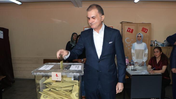 AK Parti Sözcüsü Ömer Çelik, oyunu kullandı