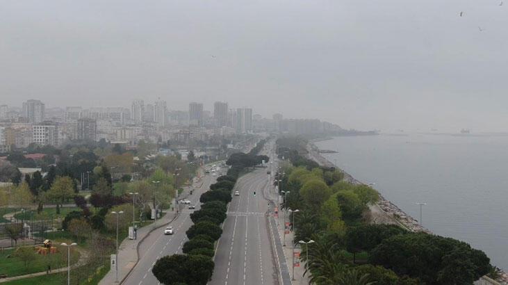 Anadolu Yakası'nda tesirli olan sis havadan görüntülendi