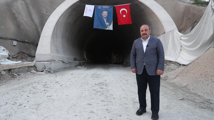 Bakan Varank, Doğancı Barajı Tüneli'nde incelemelerde bulundu