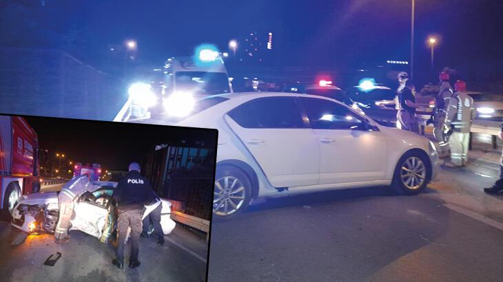 Bayrampaşa'da alkollü şoför bariyere çarptı: 1 ağır yaralı