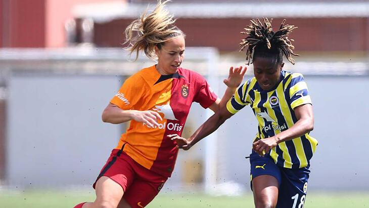 Derbide Galatasaray'ı yenen Fenerbahçe avantaj yakaladı: 2-0