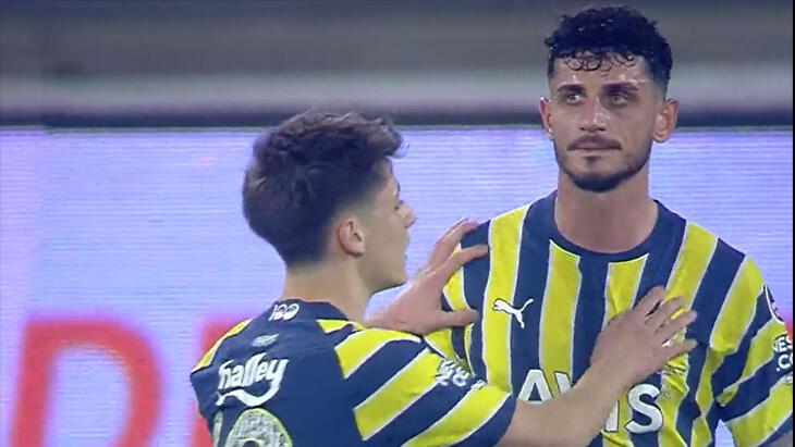 Fenerbahçe'de Samet Akaydın'dan inanılmaz hata! Jorge Jesus inanamadı, Arda Güler teselli etti