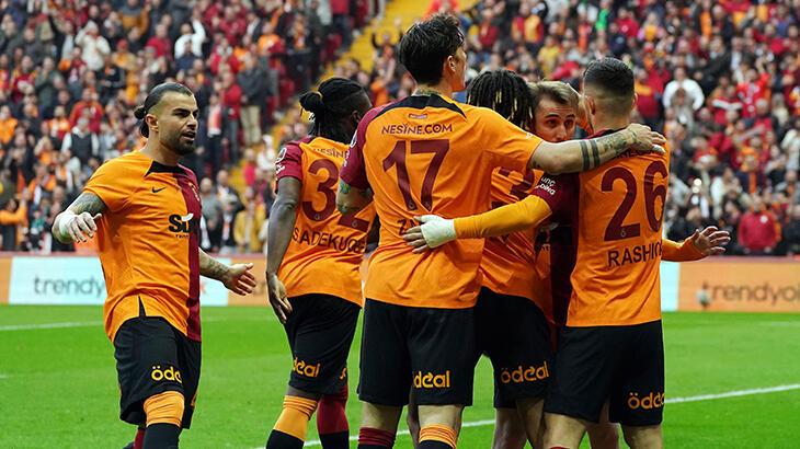 Galatasaraylı futbolculara Beşiktaş derbisi öncesi müjdeli haber