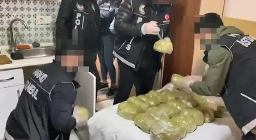 İstanbul'da 14 ilçede uyuşturucu operasyonu! 23 kişi yakalandı