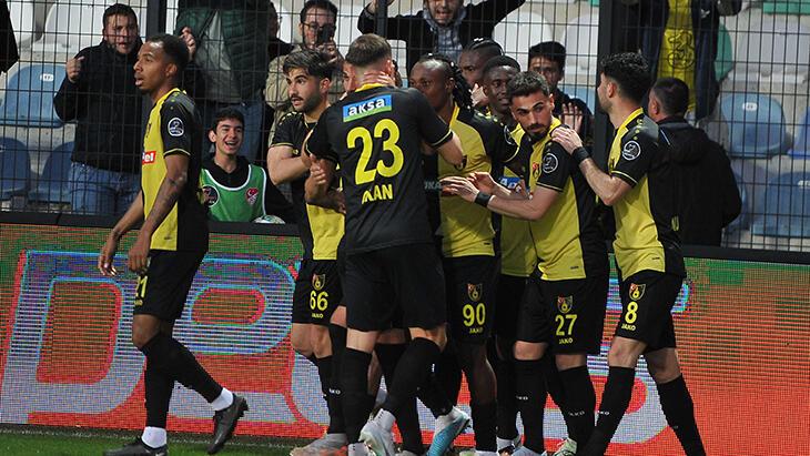 İstanbulspor üç puanı tek golle aldı! Giresunspor'dan kritik puan kaybı