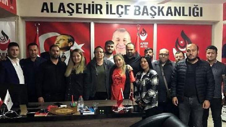 Alaşehir'de Zafer Partisi ilçe teşkilatı istifa etti