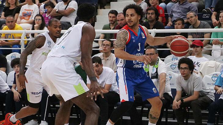 Anadolu Efes, farklı galip geldi! Basketbol Üstün Ligi'nde Play-Off eşleşmeleri muhakkak oldu