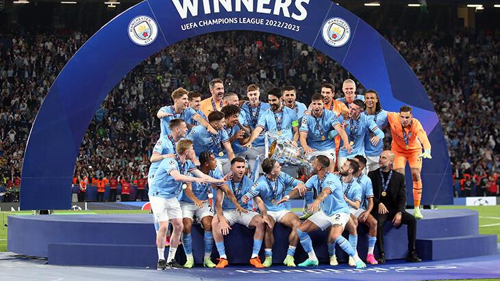 CAS kararı bozdu, Manchester City şampiyon oldu! 'Katılamaz' dediler kupa takdim ettiler