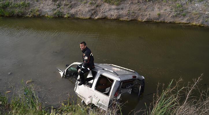 Denetimini kaybeden araba sulama kanalına uçtu: 1 kişi hayatını kaybetti