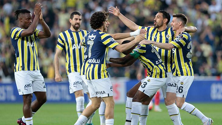 Fenerbahçe'de yazgı maçları! Futbolcular kendini göstermek istiyor