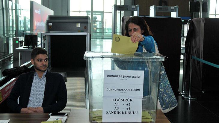 İstanbul Havalimanı'nda 2 günde 3 bini aşkın seçmen oy kullandı