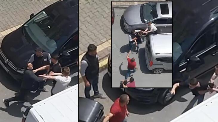 İstanbul'da iki şoför birbirine girdi! Biri başkasına silecekle saldırdı