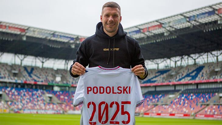 Lukas Podolski imzayı attı! 2 yıllık mutabakat
