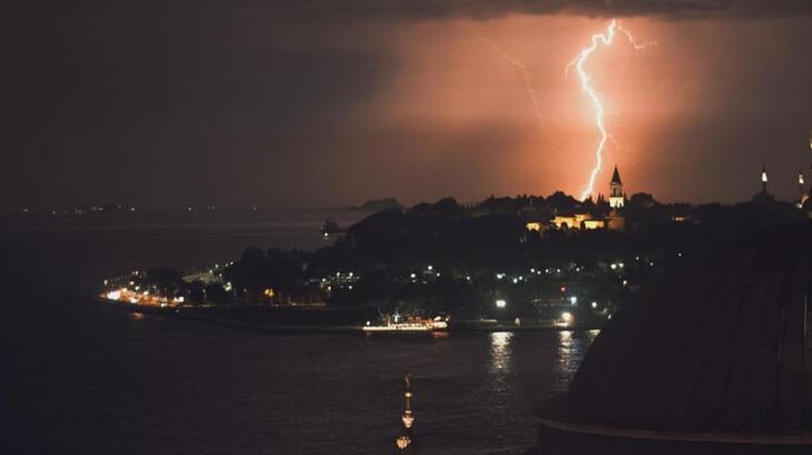 Meteoroloji İstanbul için saat verdi! Çok kuvvetli geliyor