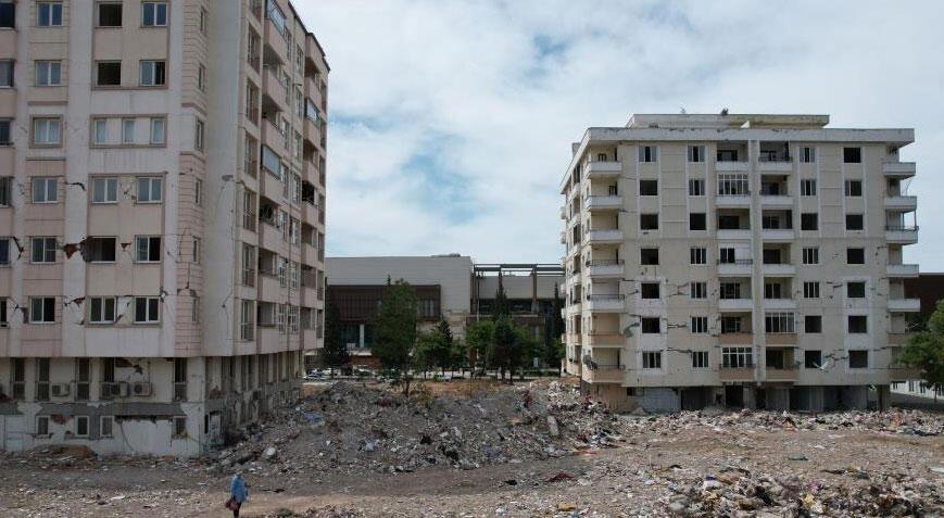 Sarsıntıda bu mahallede 4 bin 500 kişi hayatını kaybetti