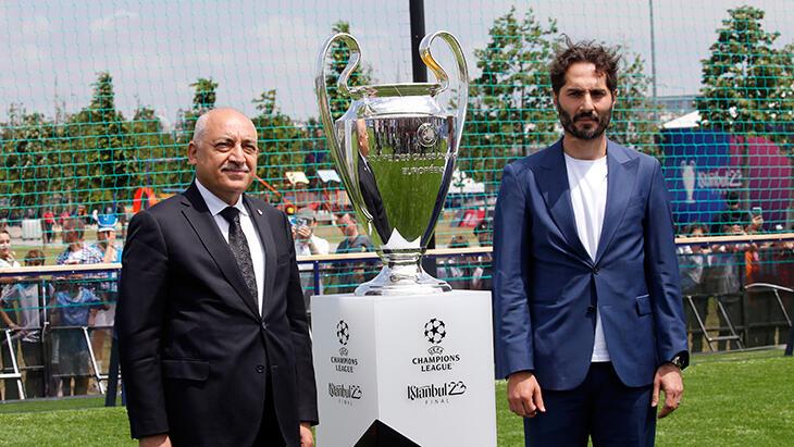 UEFA Şampiyonlar Şenliği'nin açılışı yapıldı! Hamit Altıntop gönlündeki kadrosu açıkladı