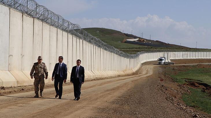 Van- İran hudut sınırında modüler beton duvarın 96 kilometresi tamamlandı