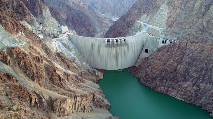 Yusufeli Barajı'nda su düzeyinde son 70 metre