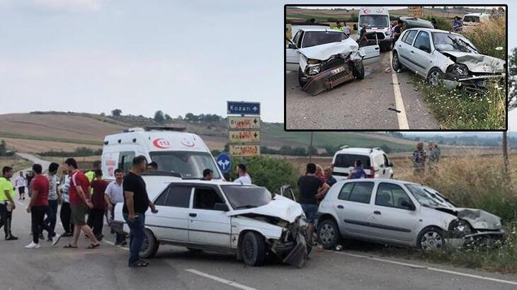 Adana'da iki araç baş başa çarpıştı: 4 yaralı