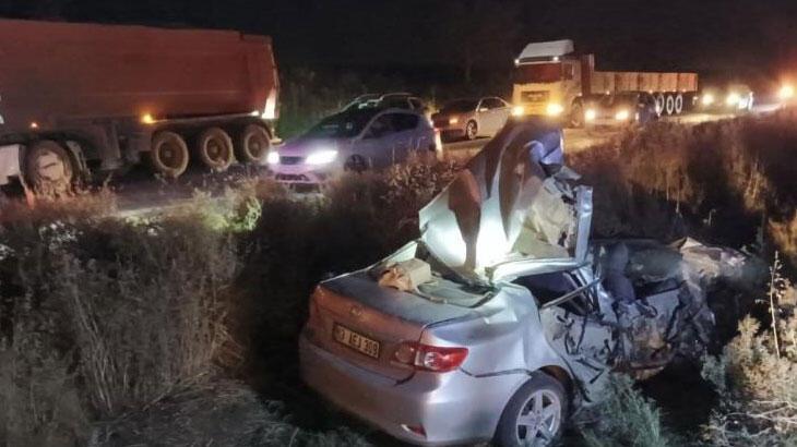 Diyarbakır'da araba ile traktör çarpıştı: 1 meyyit, 3 yaralı