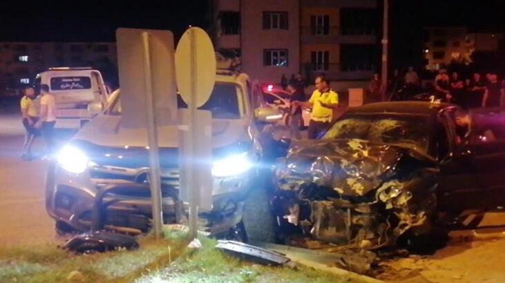 Erzincan’da düğün konvoyunda trafik kazası: 7 yaralı