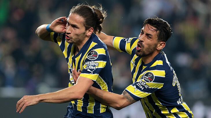 Fenerbahçe'den Crespo'ya iki farklı teklif! İşte bonservis talebi