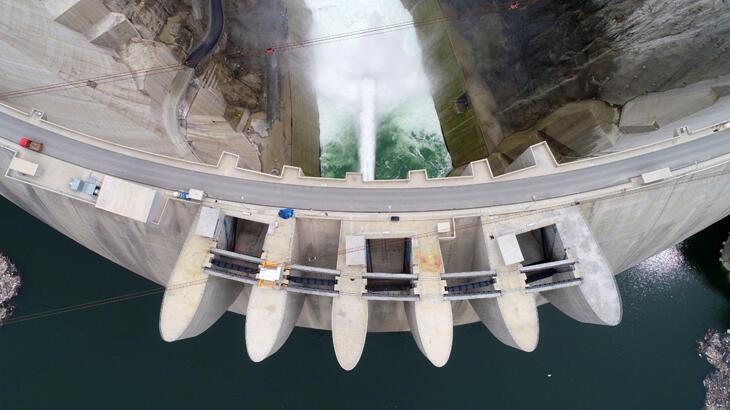 Yusufeli Barajı'nda su düzeyinin yüksekliği 177 metreye ulaştı