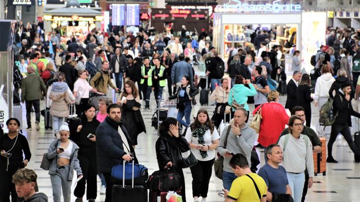 Antalya’ya hava yoluyla gelen yabancı turist sayısı 7 milyonu geçti
