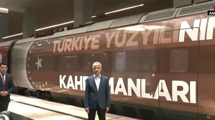 Bakan Uraloğlu, 15 Temmuz Demokrasi ve Ulusal Birlik Treni'ni uğurladı