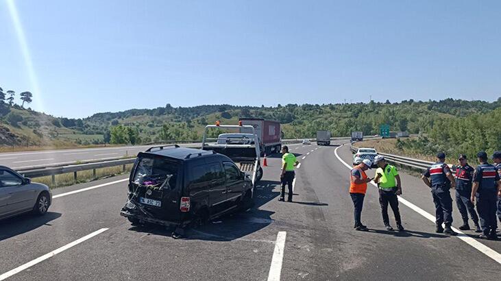 Bolu TEM geçişinde 2 hafif ticari araç çarpıştı: 9 yaralı