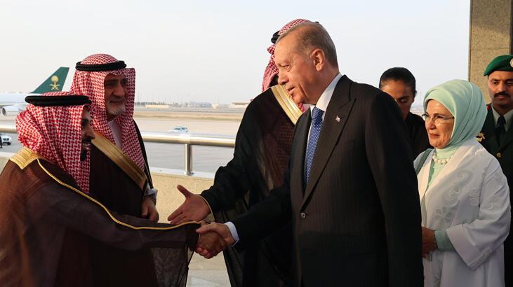 Cumhurbaşkanı Erdoğan, Körfez tipinin birinci durağı olan Suudi Arabistan'da