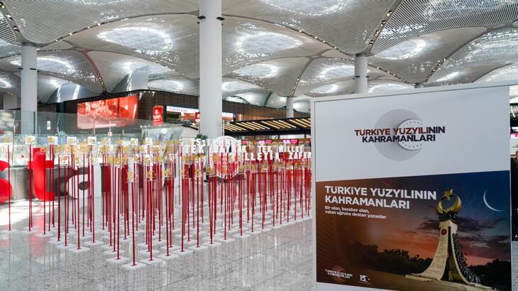 İstanbul Havalimanı'nda 'Türkiye Yüzyılının Kahramanları' standı açıldı