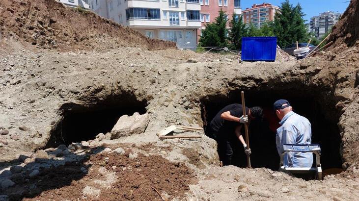 Samsun'da hafriyatta mezar odaları bulundu