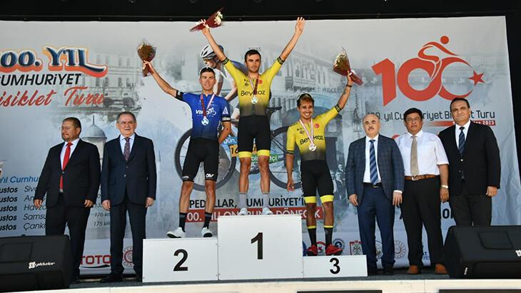 100. yıl Cumhuriyet Bisiklet Tipi'nin 3. etabını Parashchak kazandı!