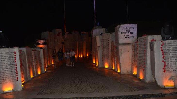 17 Ağustos'un yıl dönümü! Yalova'da hayatını kaybedenler anıldı