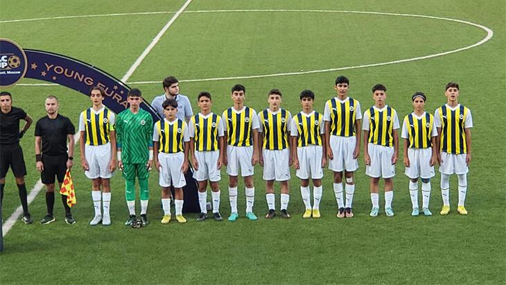 Fenerbahçe'nin genç yıldızları Moskova'da görücüye çıktı