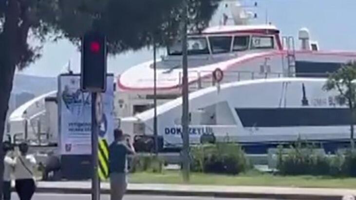 İzmir'de yolcu gemisi kıyıya çarptı! O anlar kamerada