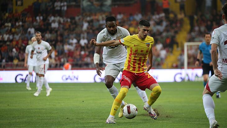 Kayserispor - Galatasaray maçından kareler