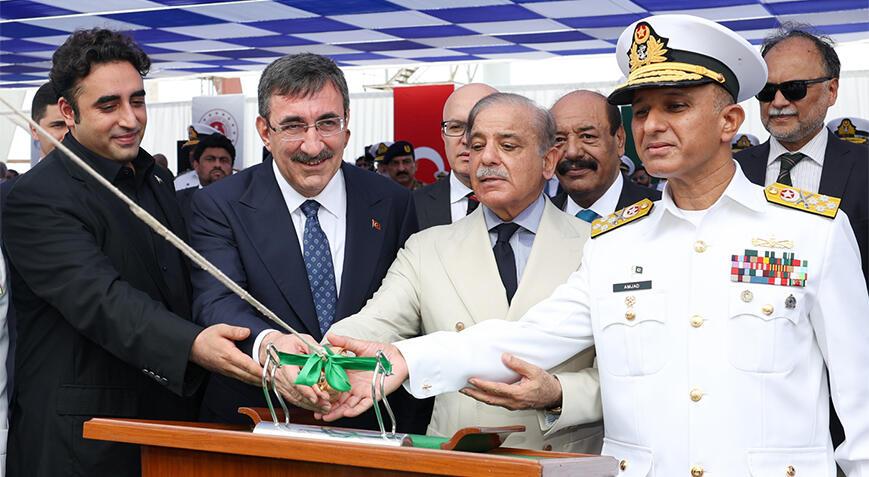 Pakistan MİLGEM Projesi'nin son gemisi de denize indirildi!