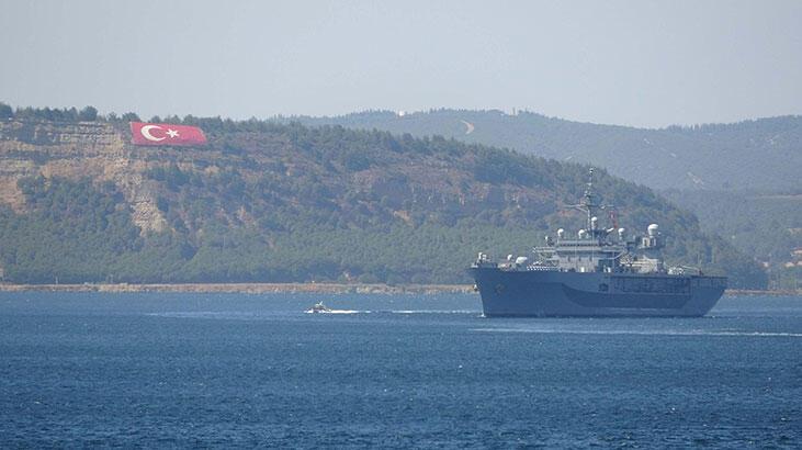 ABD savaş gemisi USS Mount Whitney, Çanakkale Boğazı'ndan geçti