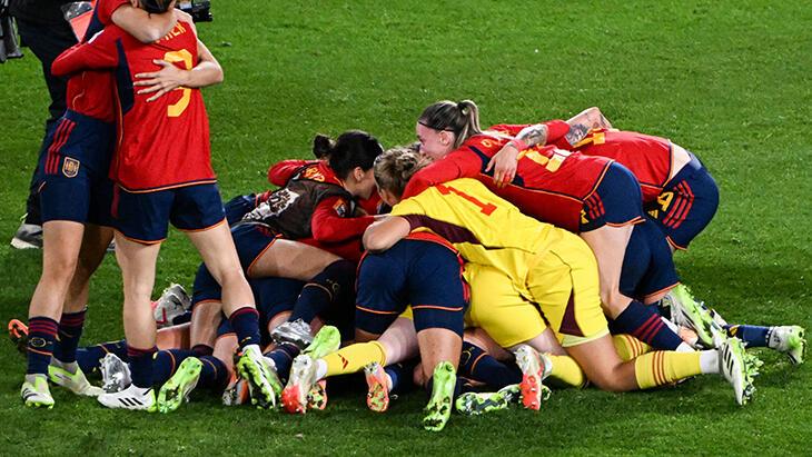Bayanlar Dünya Kupası İspanya'nın!